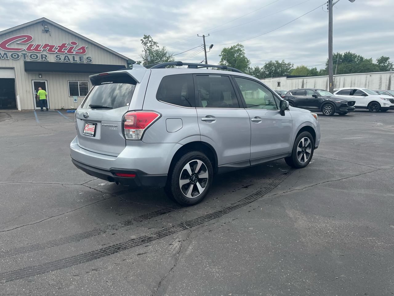 Subaru Forester 2.5i Limited 2017