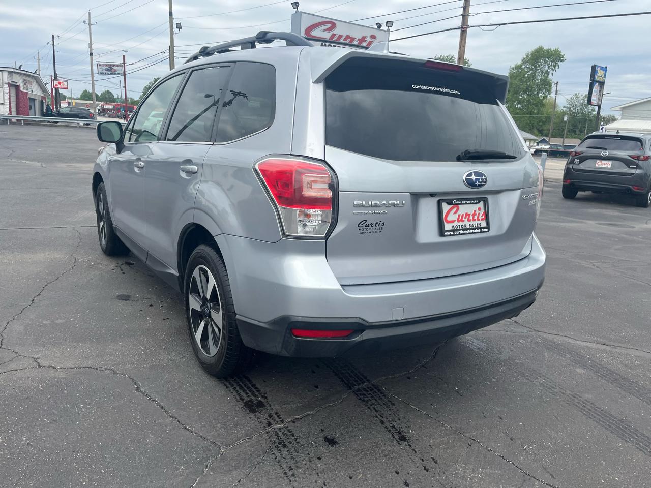 Subaru Forester 2.5i Limited 2017