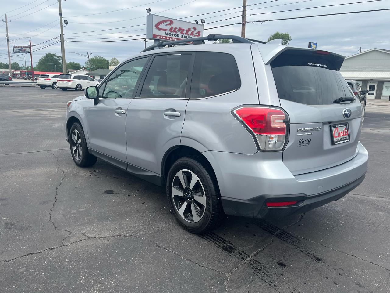 Subaru Forester 2.5i Limited 2017