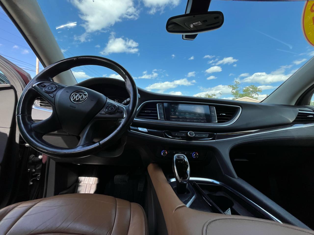 Buick Enclave Essence AWD 2018