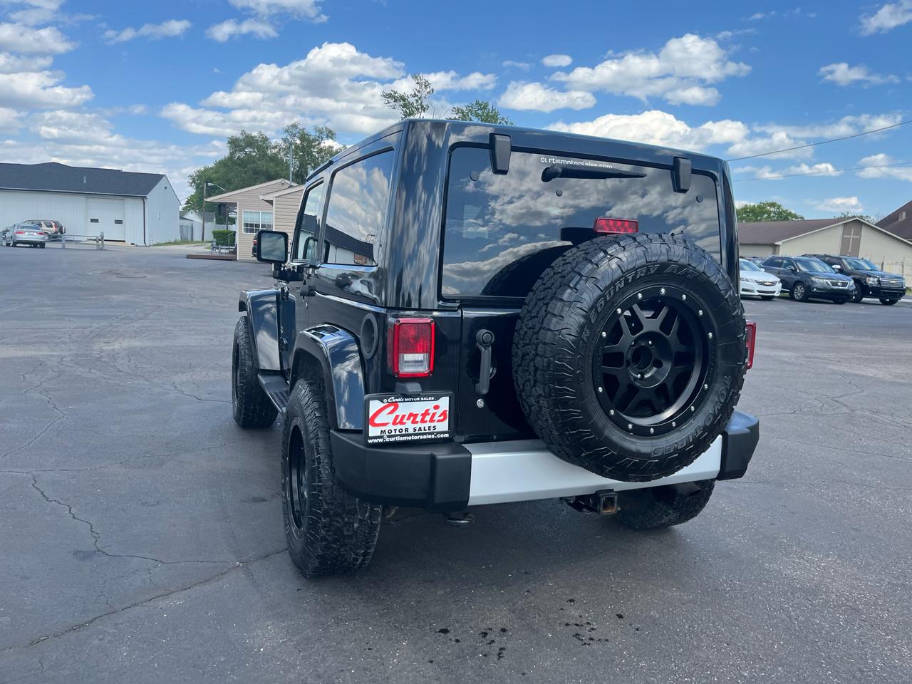 Jeep Wrangler Sahara 4WD 2012
