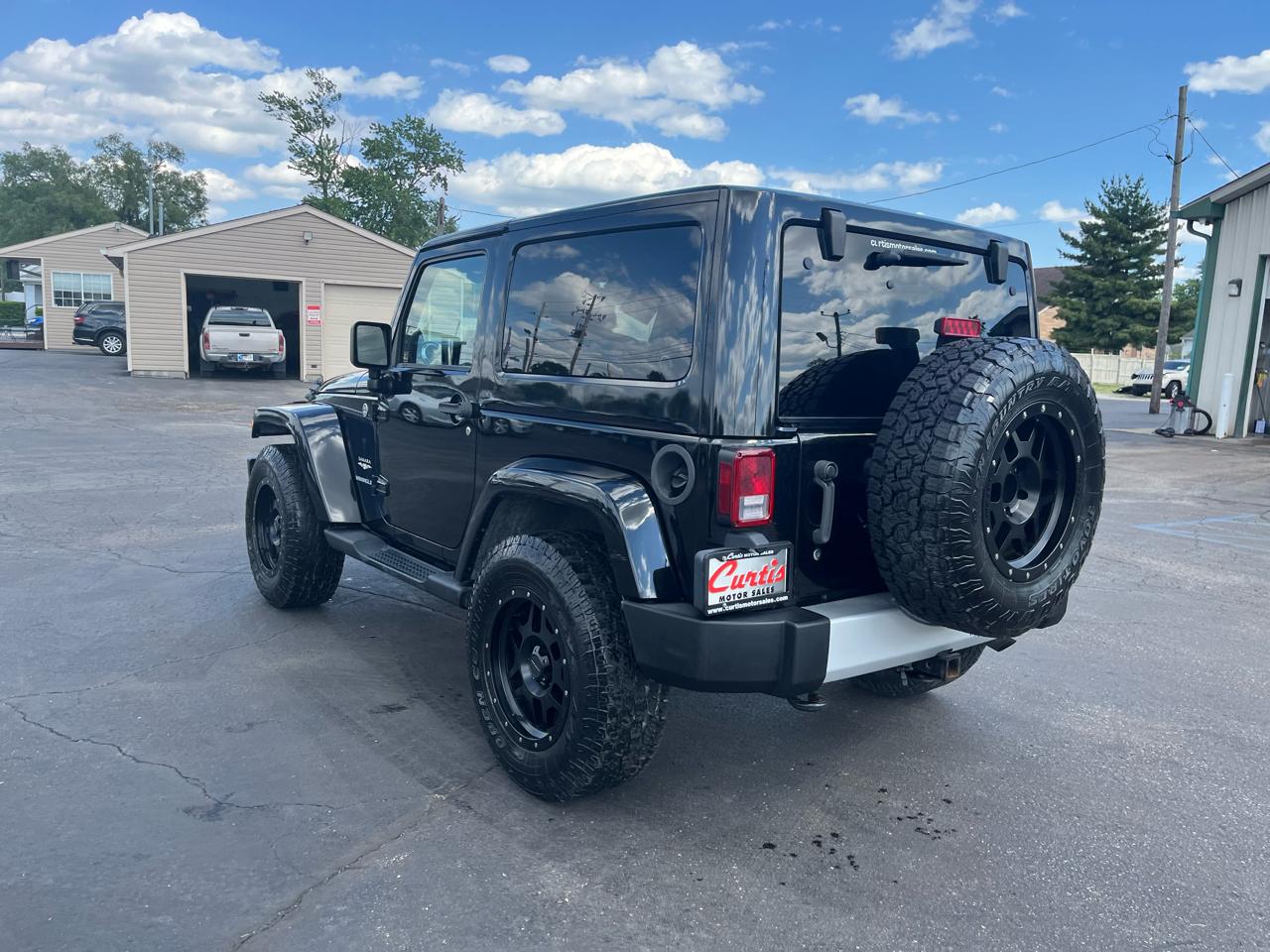 Jeep Wrangler Sahara 4WD 2012