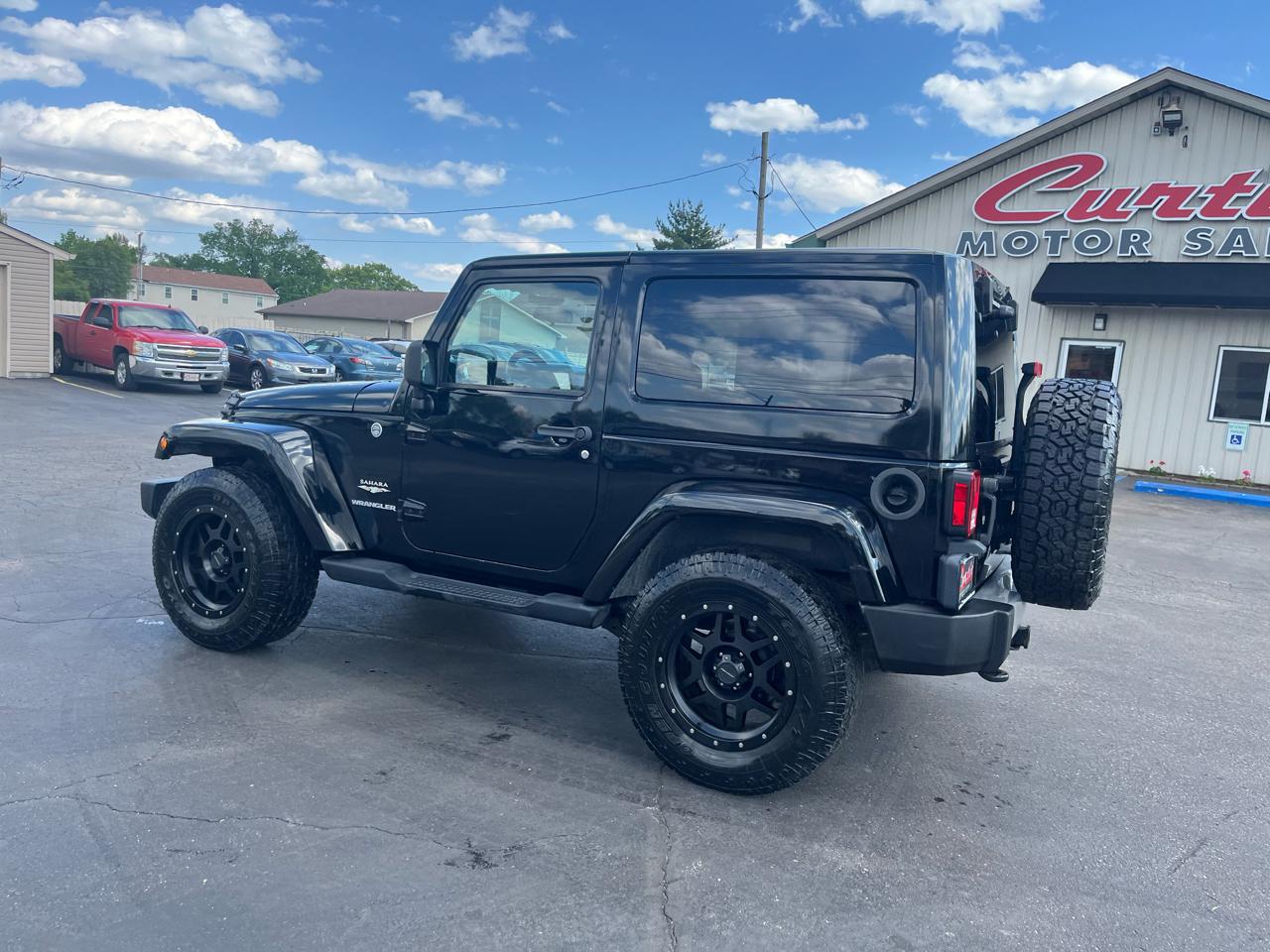 Jeep Wrangler Sahara 4WD 2012