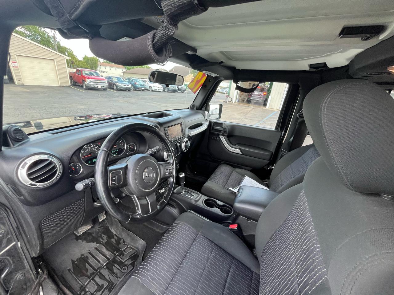 Jeep Wrangler Sahara 4WD 2012