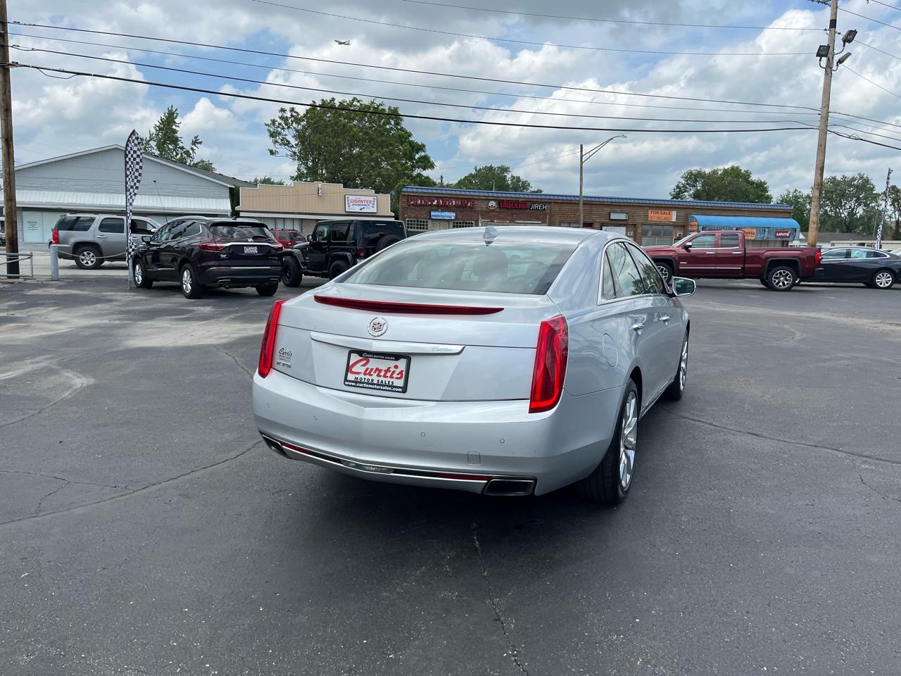 Cadillac XTS Luxury FWD 2015