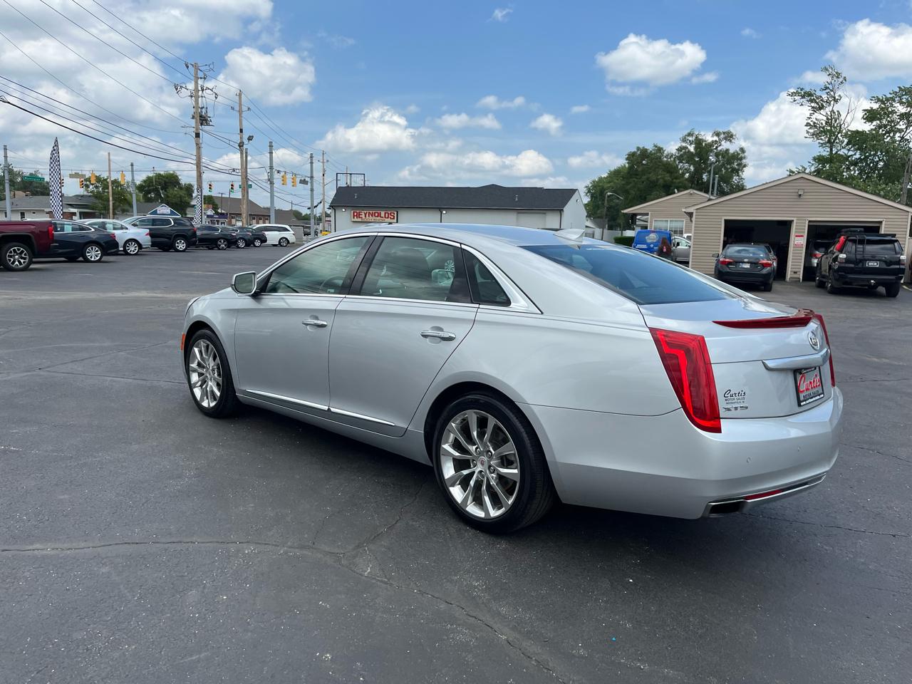 Cadillac XTS Luxury FWD 2015