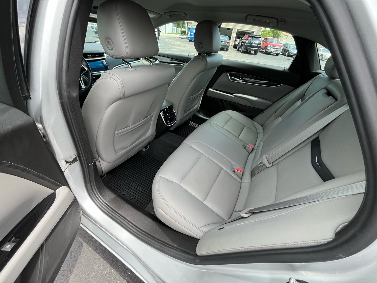 Cadillac XTS Luxury FWD 2015