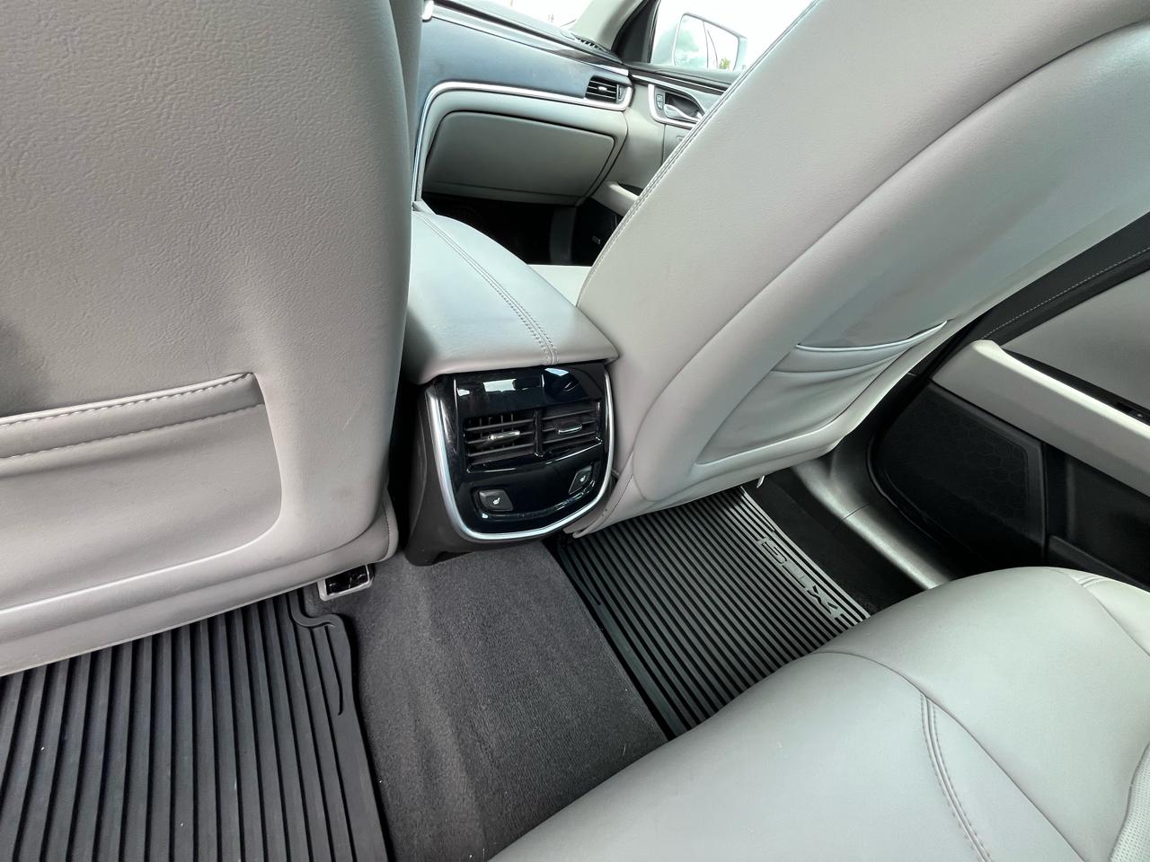 Cadillac XTS Luxury FWD 2015
