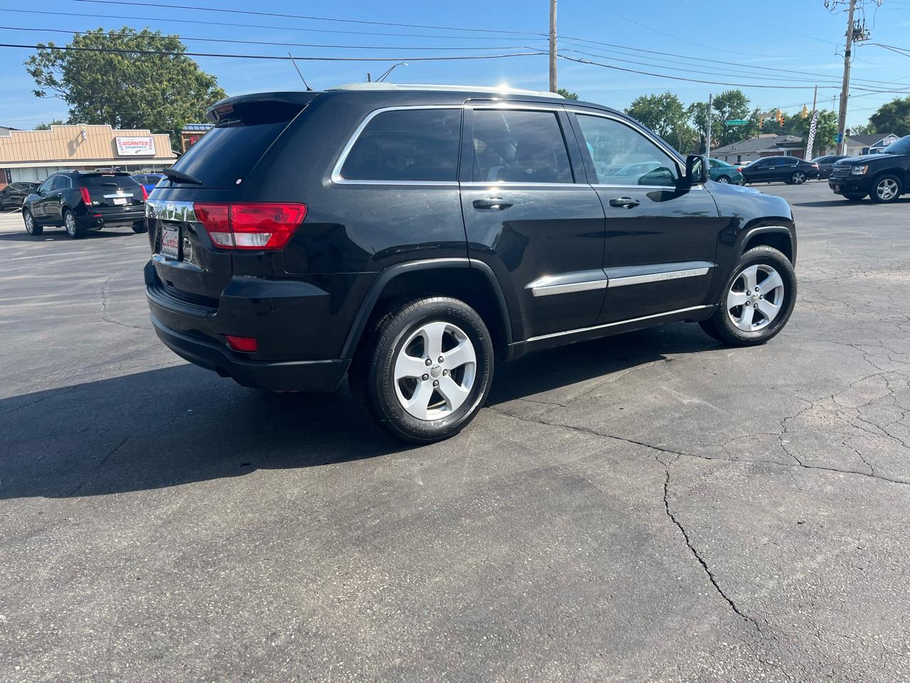Jeep Grand Cherokee Laredo 4WD 2012