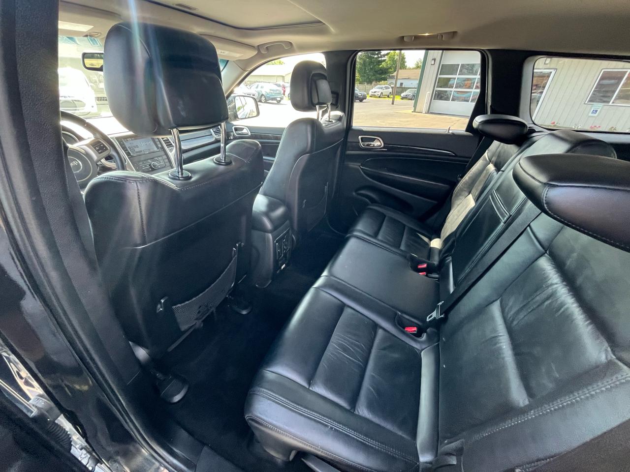Jeep Grand Cherokee Laredo 4WD 2012