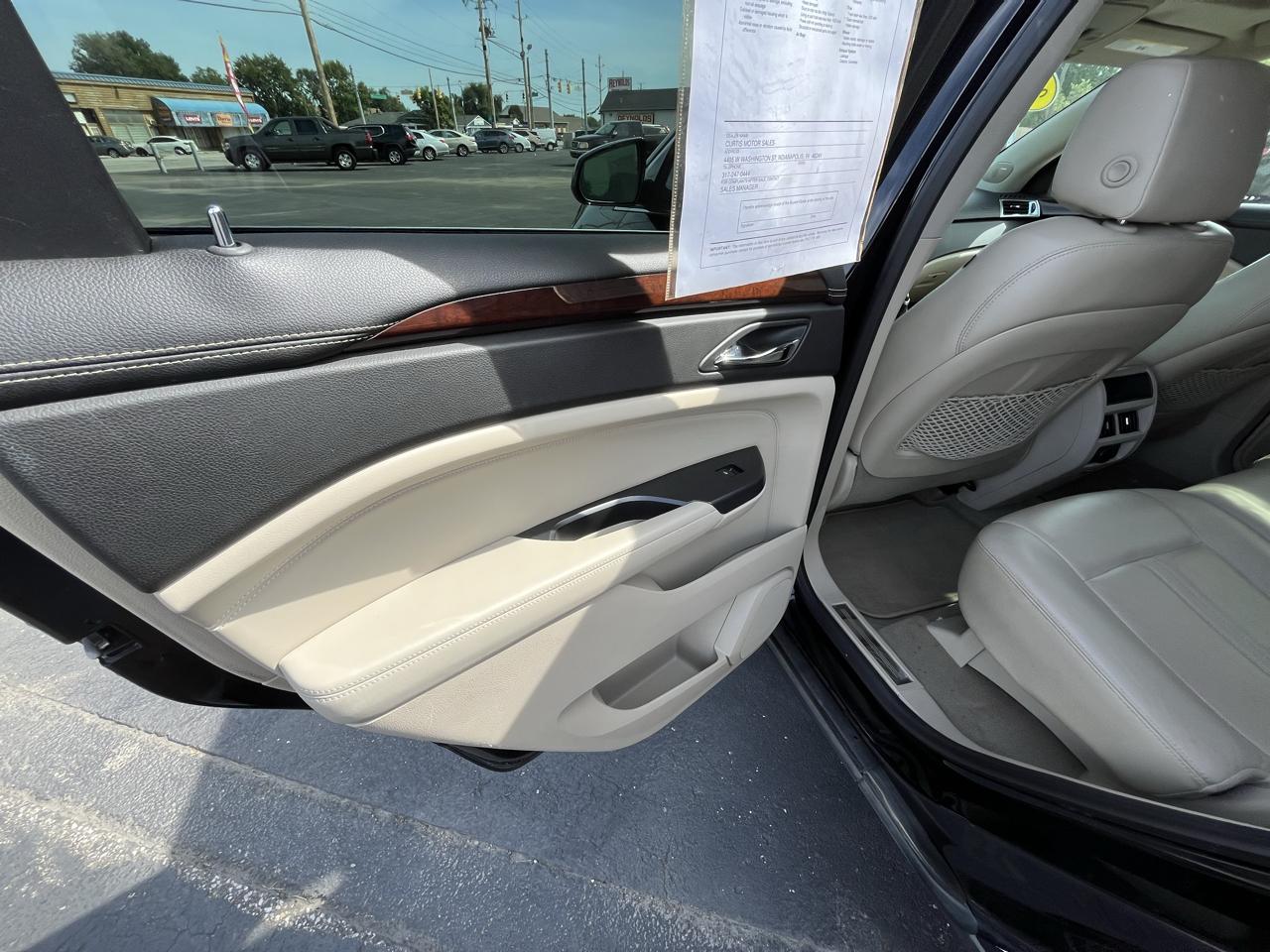 Cadillac SRX Luxury Collection 2013