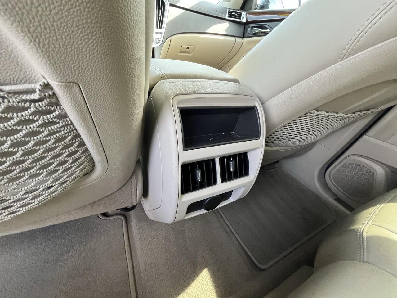 Cadillac SRX Luxury Collection 2013