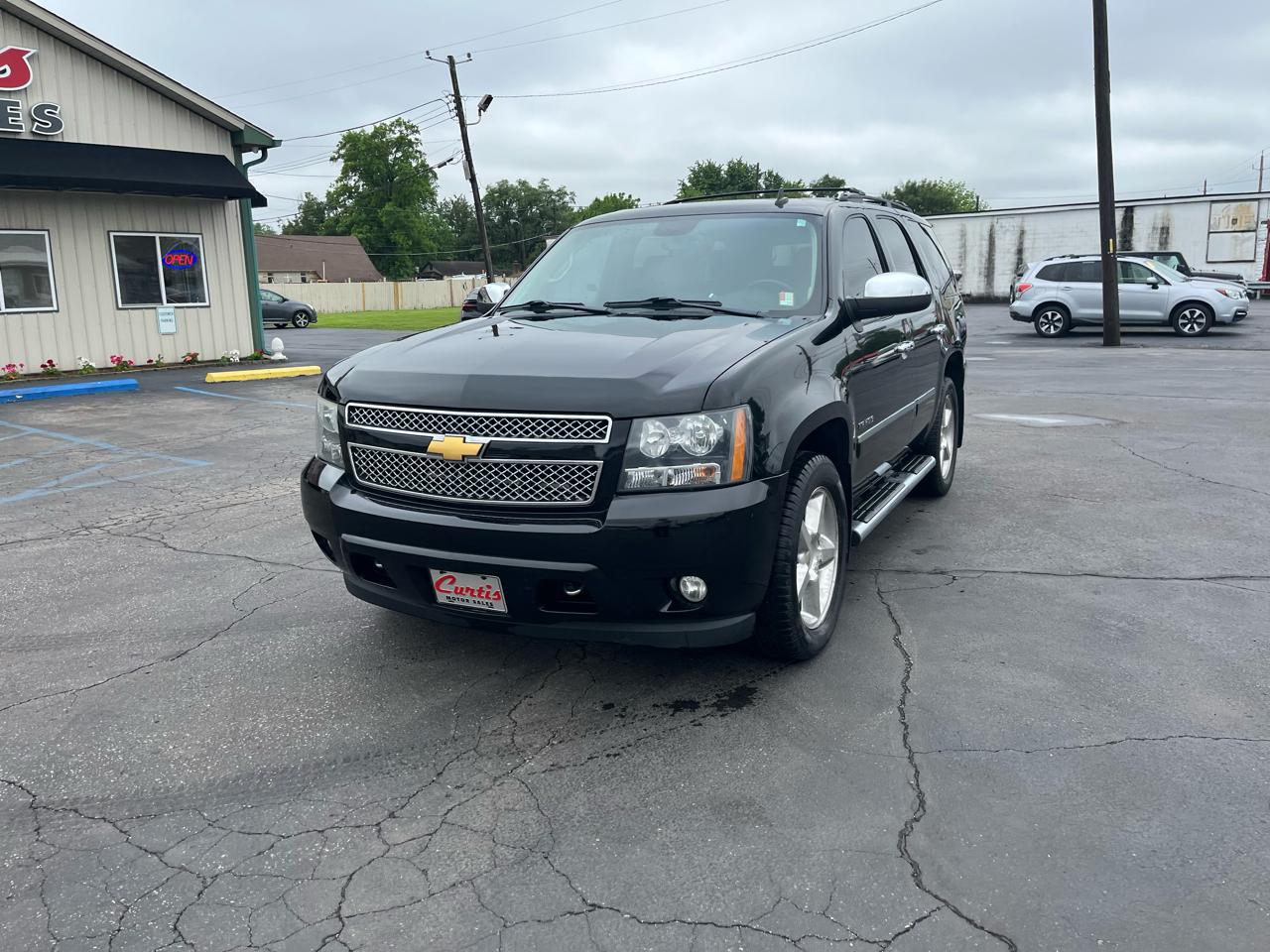 Chevrolet Tahoe LTZ 4WD 2012