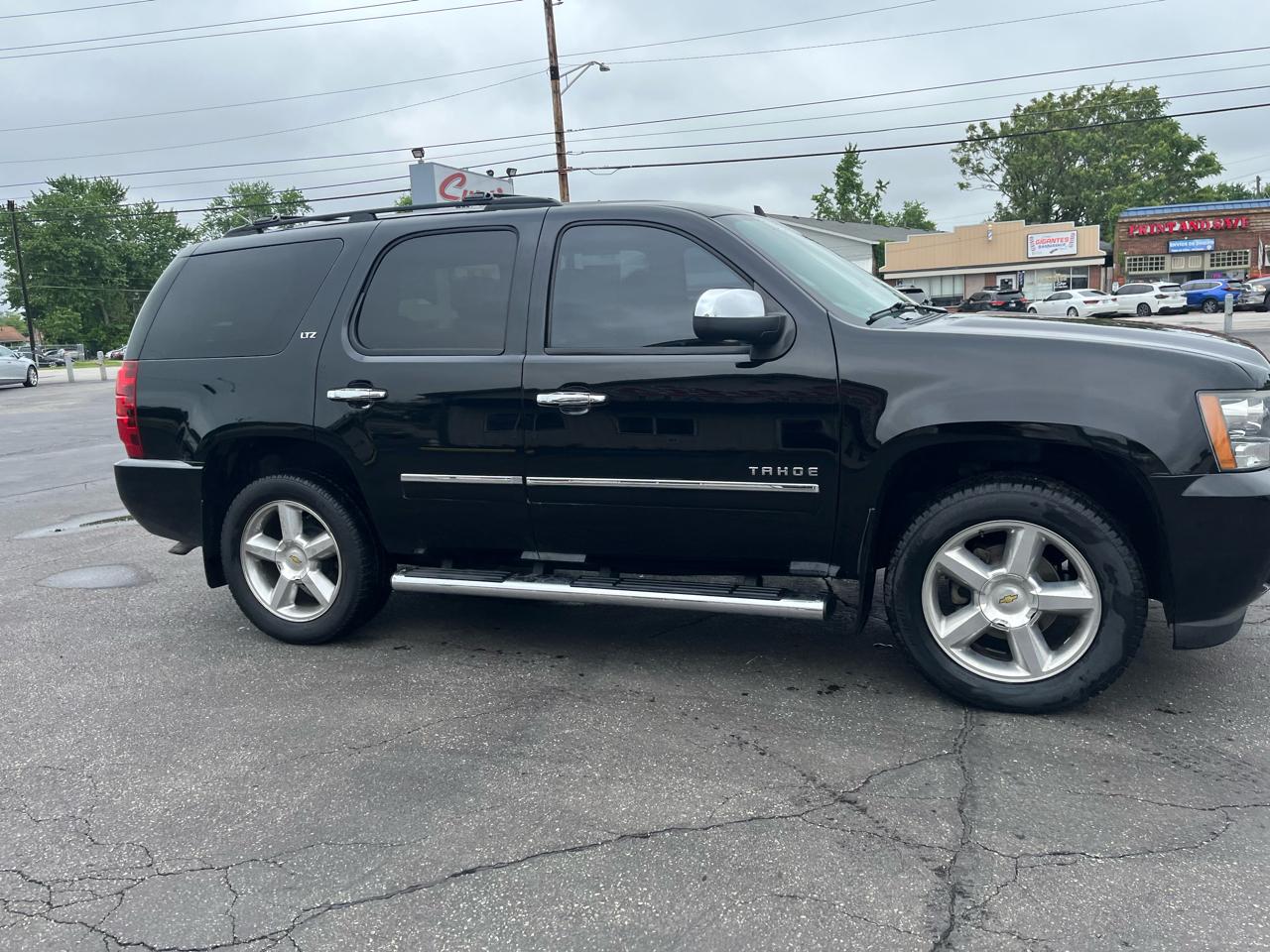 Chevrolet Tahoe LTZ 4WD 2012