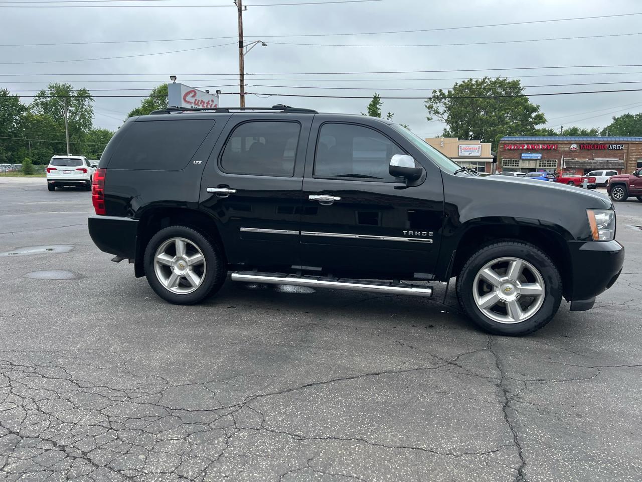 Chevrolet Tahoe LTZ 4WD 2012