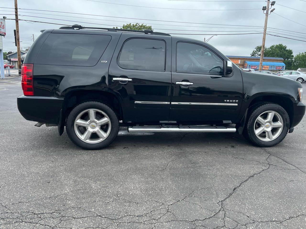 Chevrolet Tahoe LTZ 4WD 2012