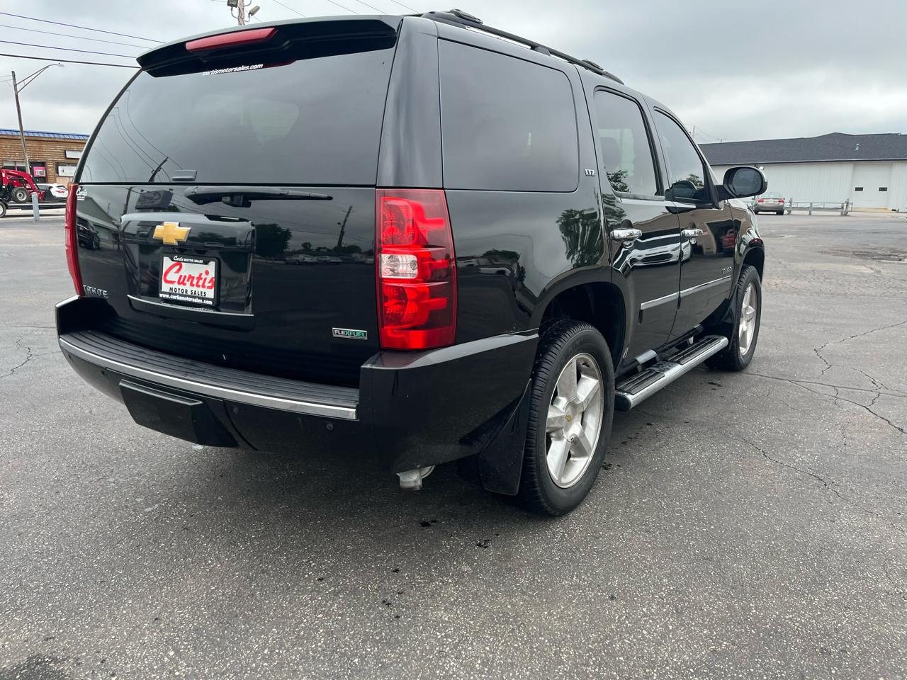 Chevrolet Tahoe LTZ 4WD 2012
