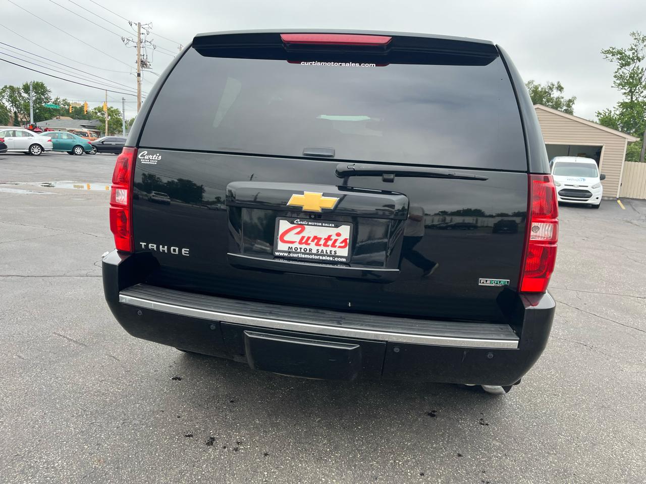 Chevrolet Tahoe LTZ 4WD 2012