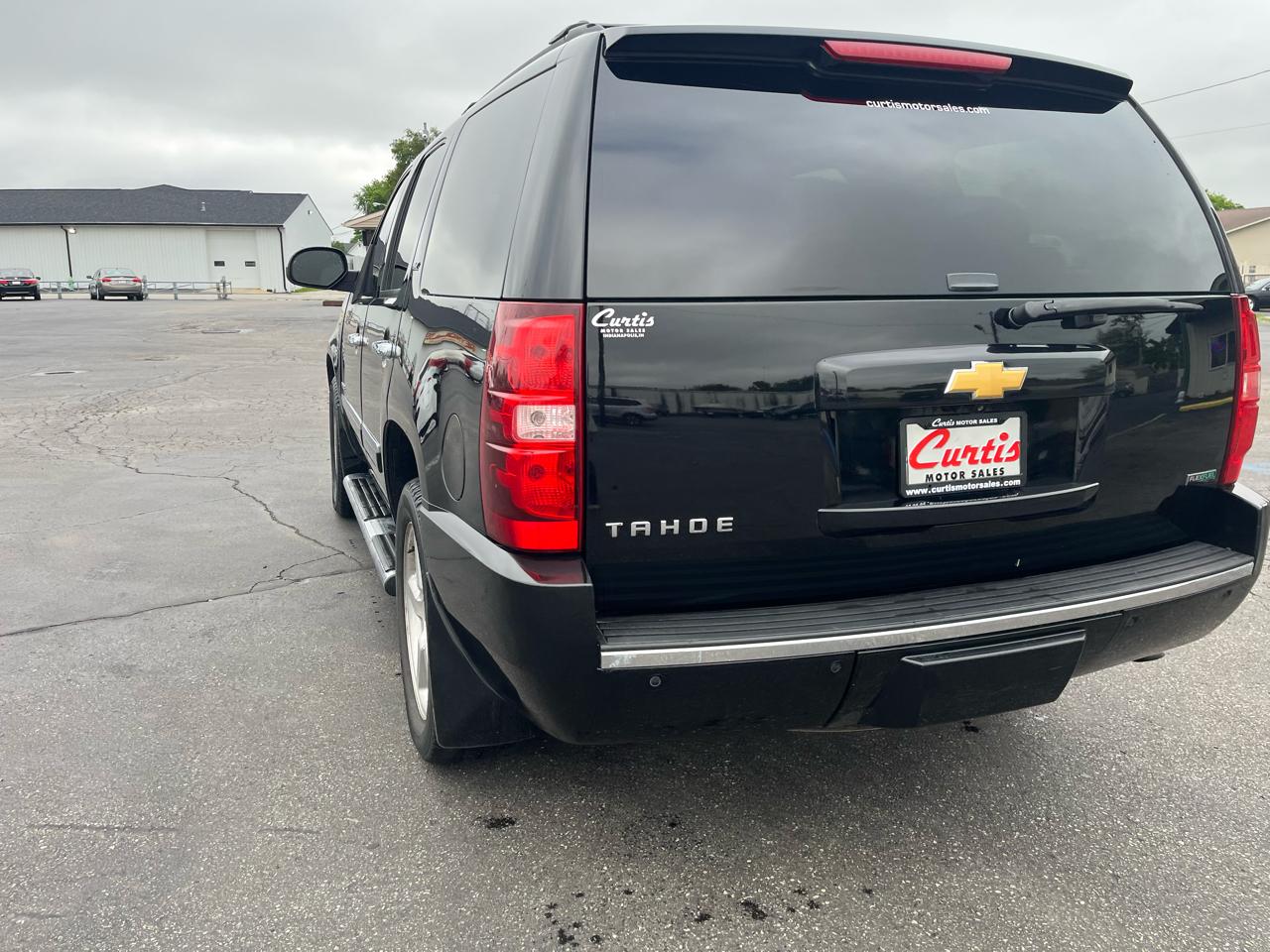 Chevrolet Tahoe LTZ 4WD 2012