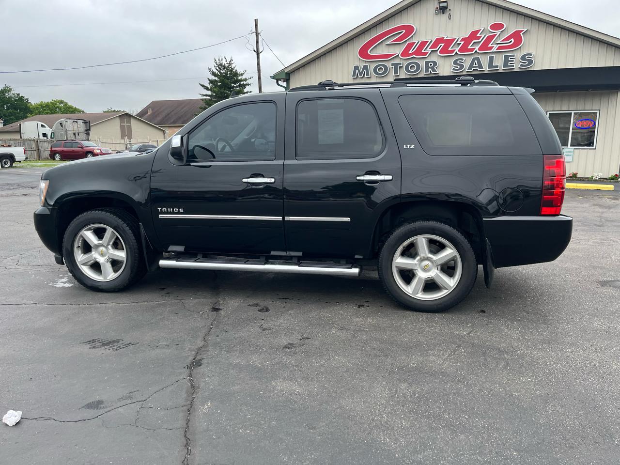 Chevrolet Tahoe LTZ 4WD 2012