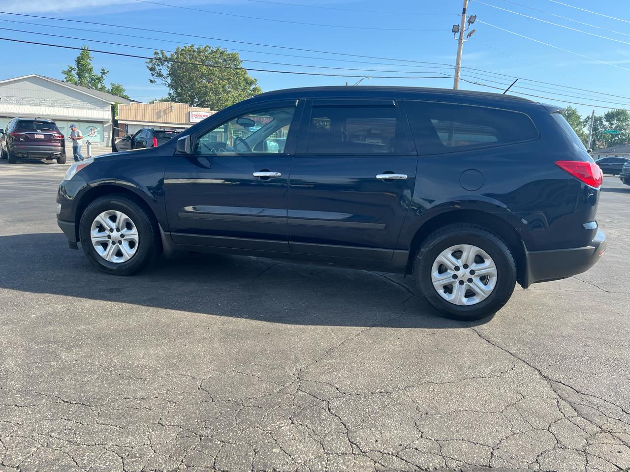 Chevrolet Traverse LS AWD w/PDC 2011