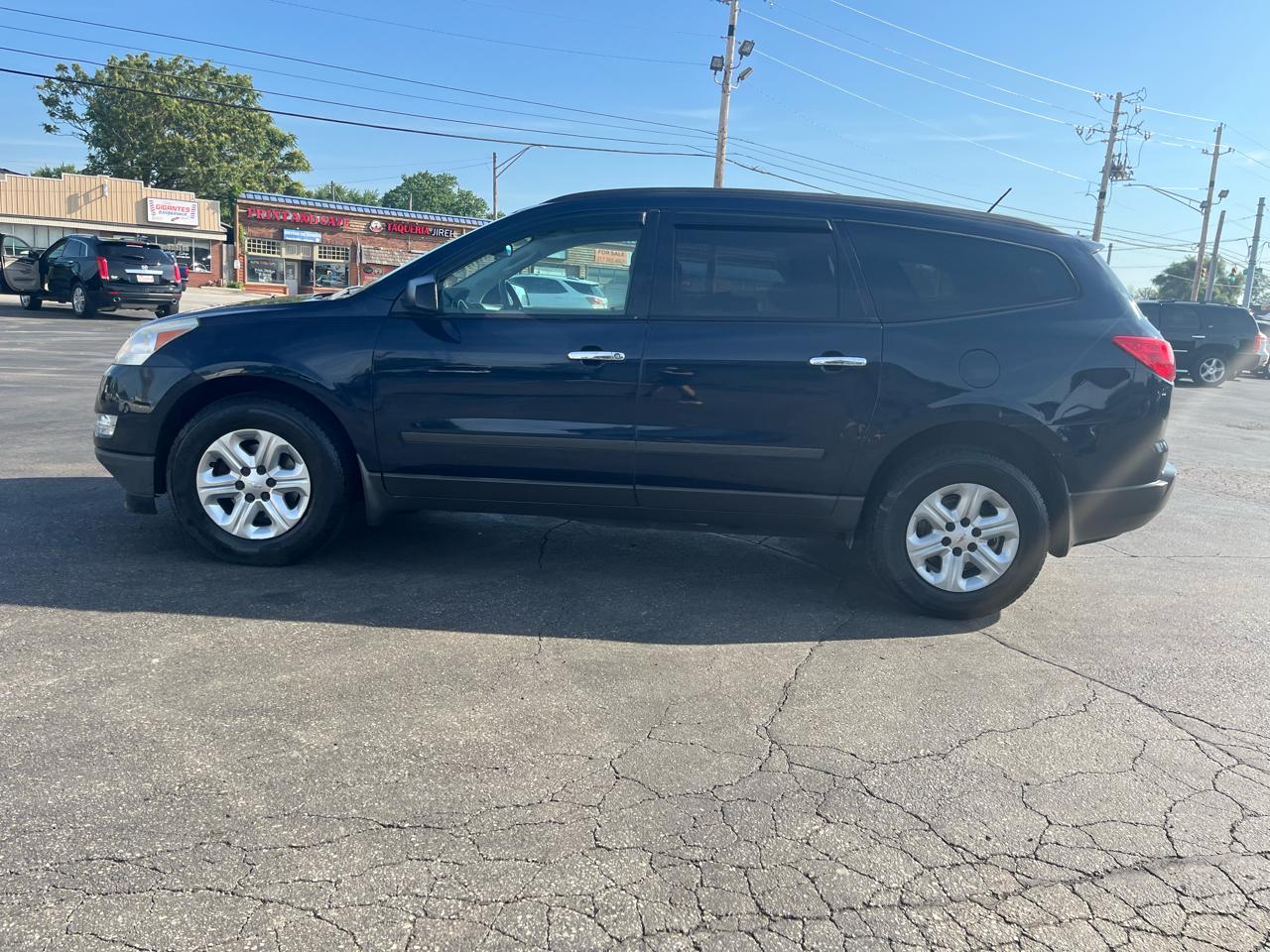 Chevrolet Traverse LS AWD w/PDC 2011