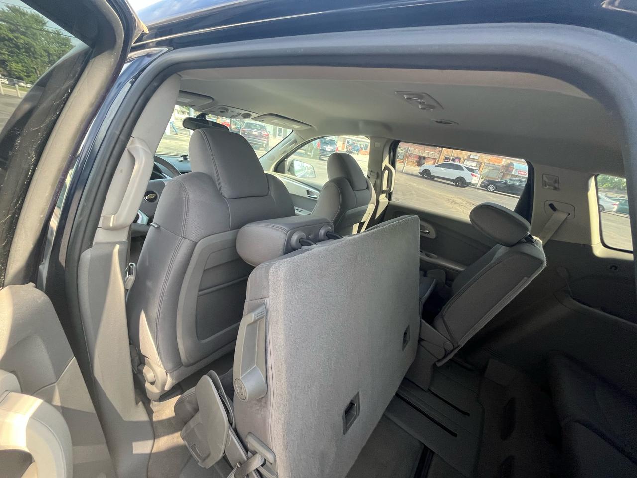Chevrolet Traverse LS AWD w/PDC 2011