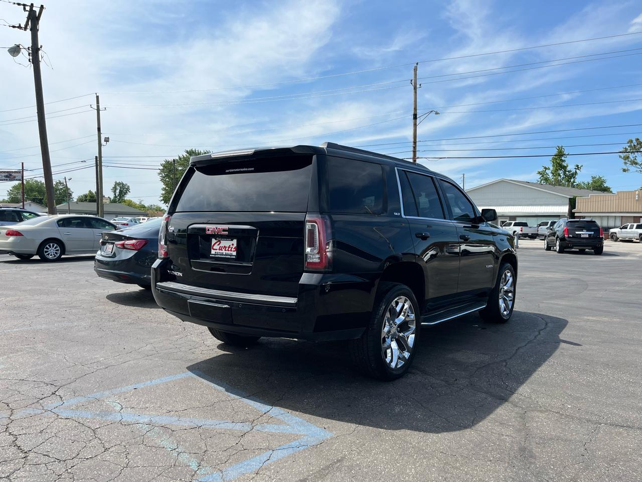 GMC Yukon SLT 4WD 2017