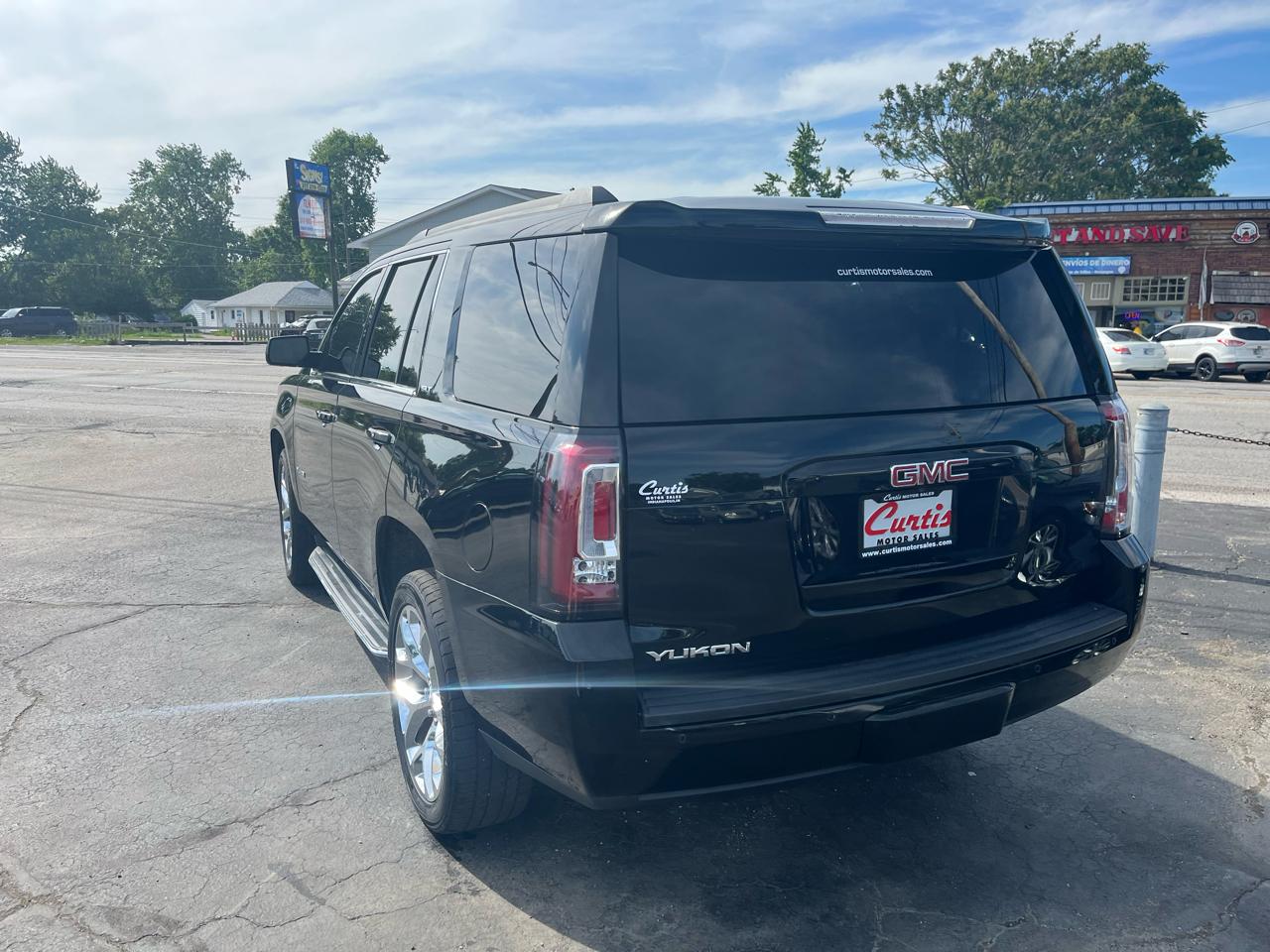 GMC Yukon SLT 4WD 2017