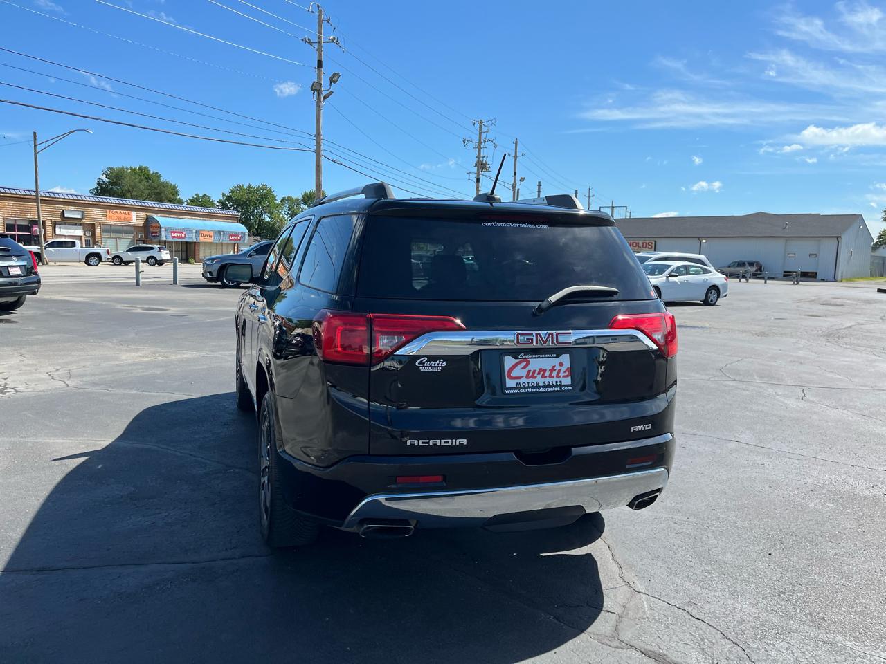 GMC Acadia Denali AWD 2018