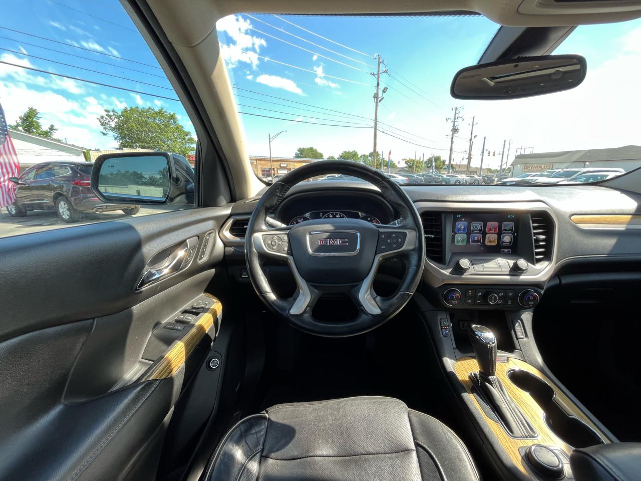 GMC Acadia Denali AWD 2018