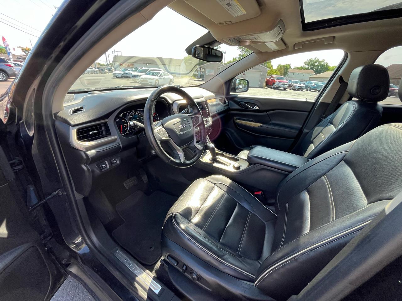 GMC Acadia Denali AWD 2018