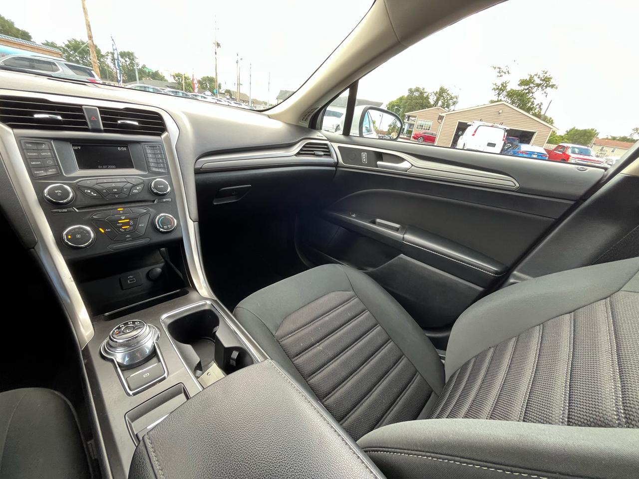 Ford Fusion SE 2018