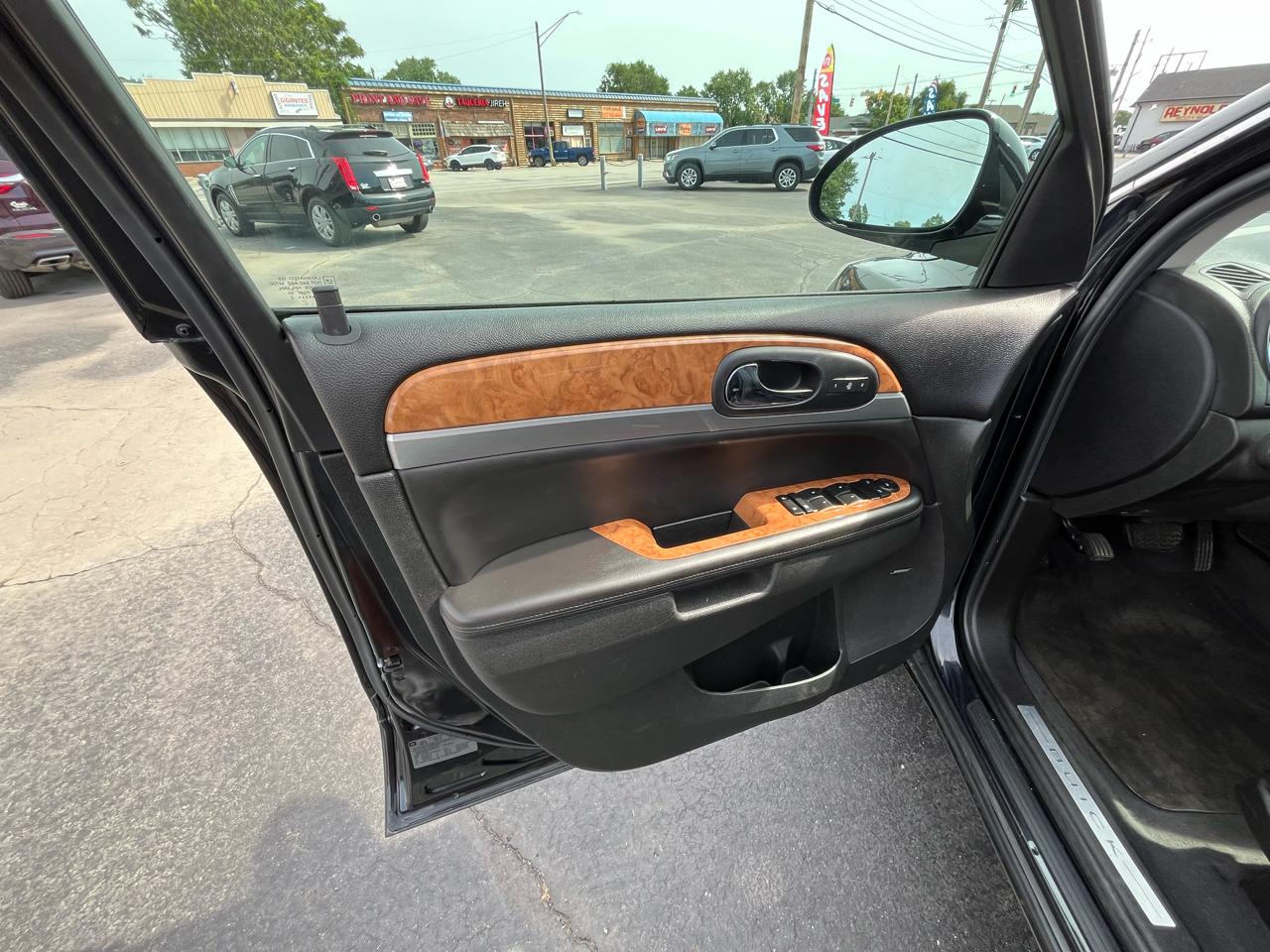 Buick Enclave Leather AWD 2012