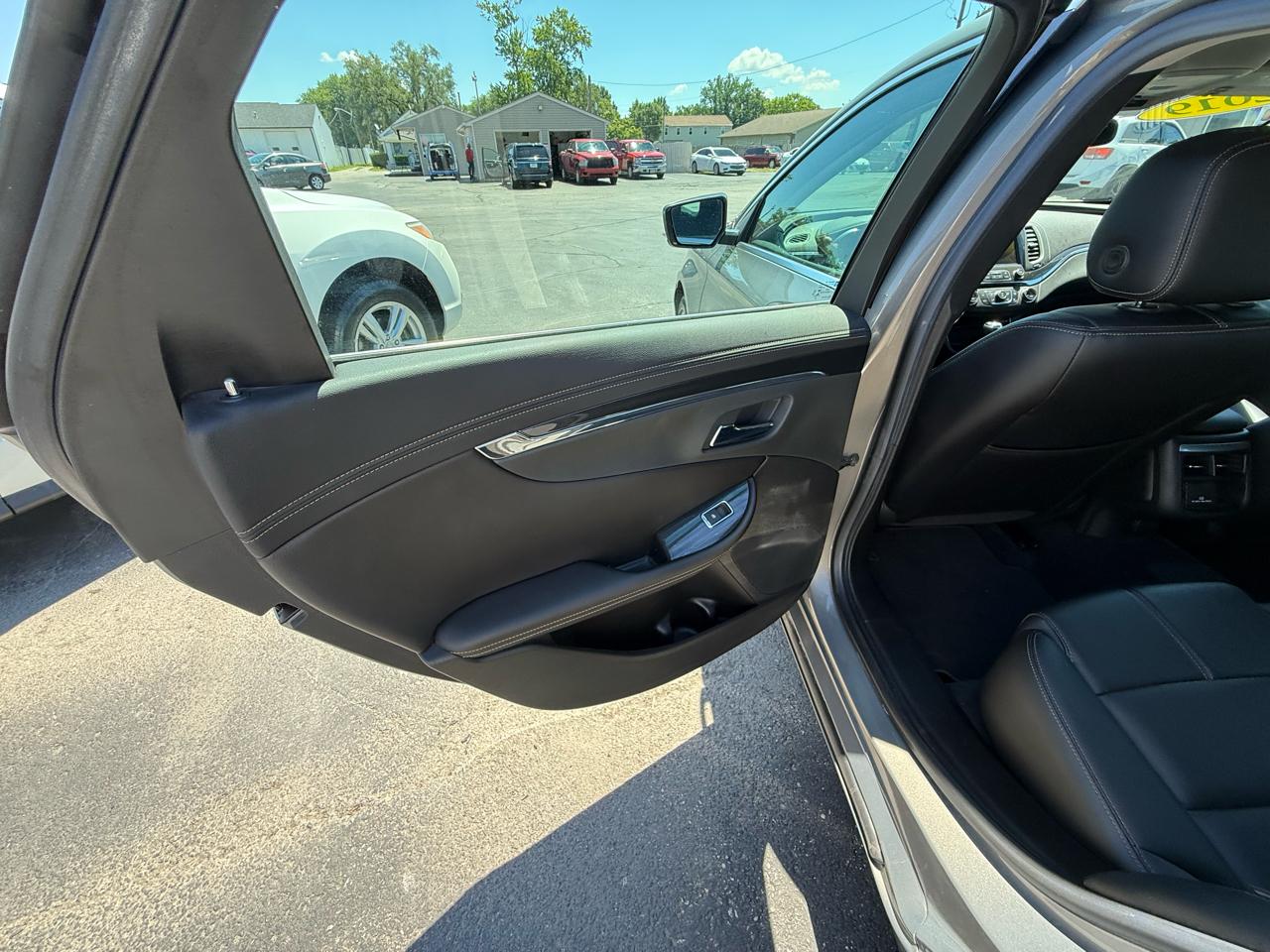 Chevrolet Impala LT 2019