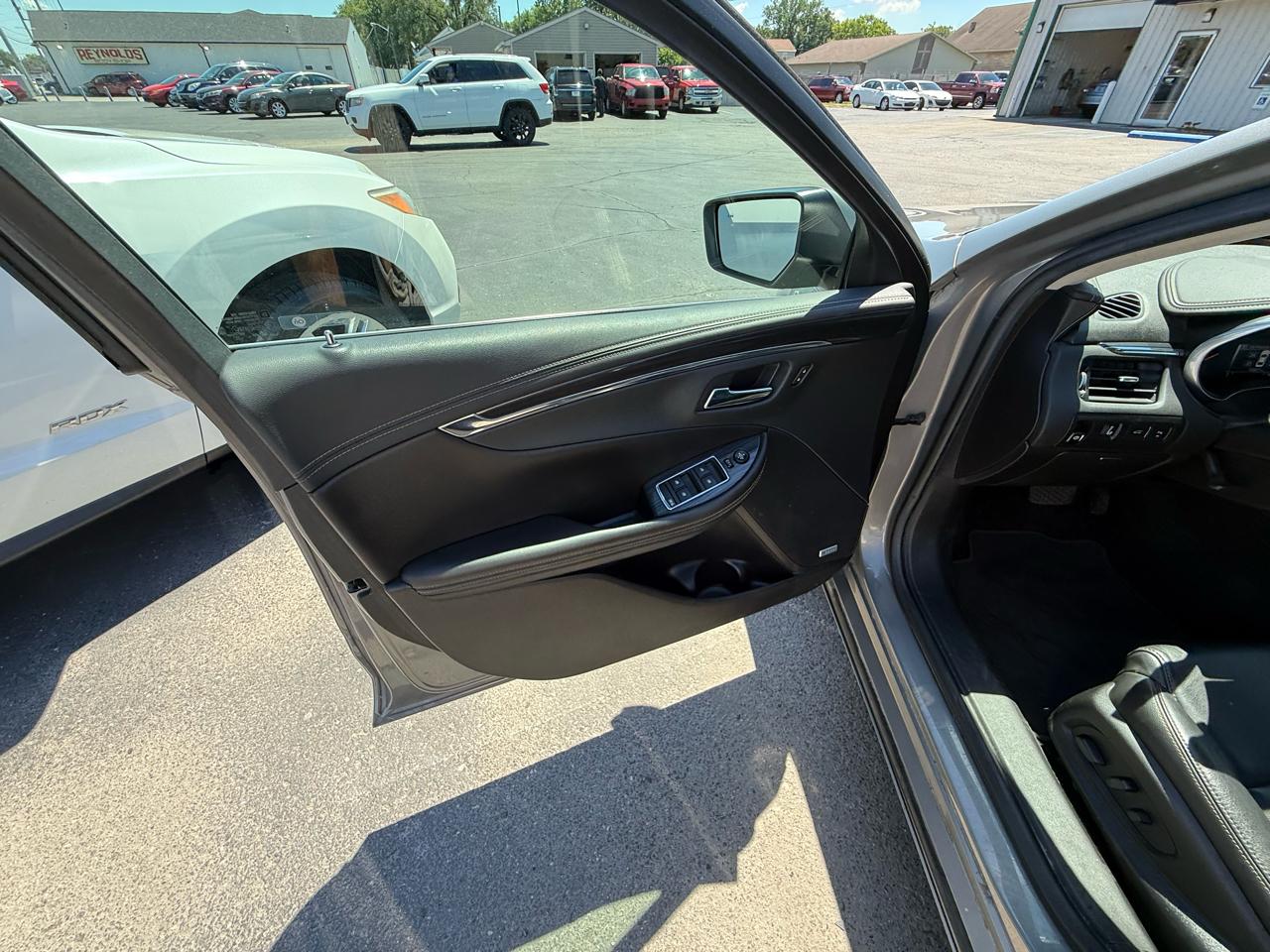 Chevrolet Impala LT 2019