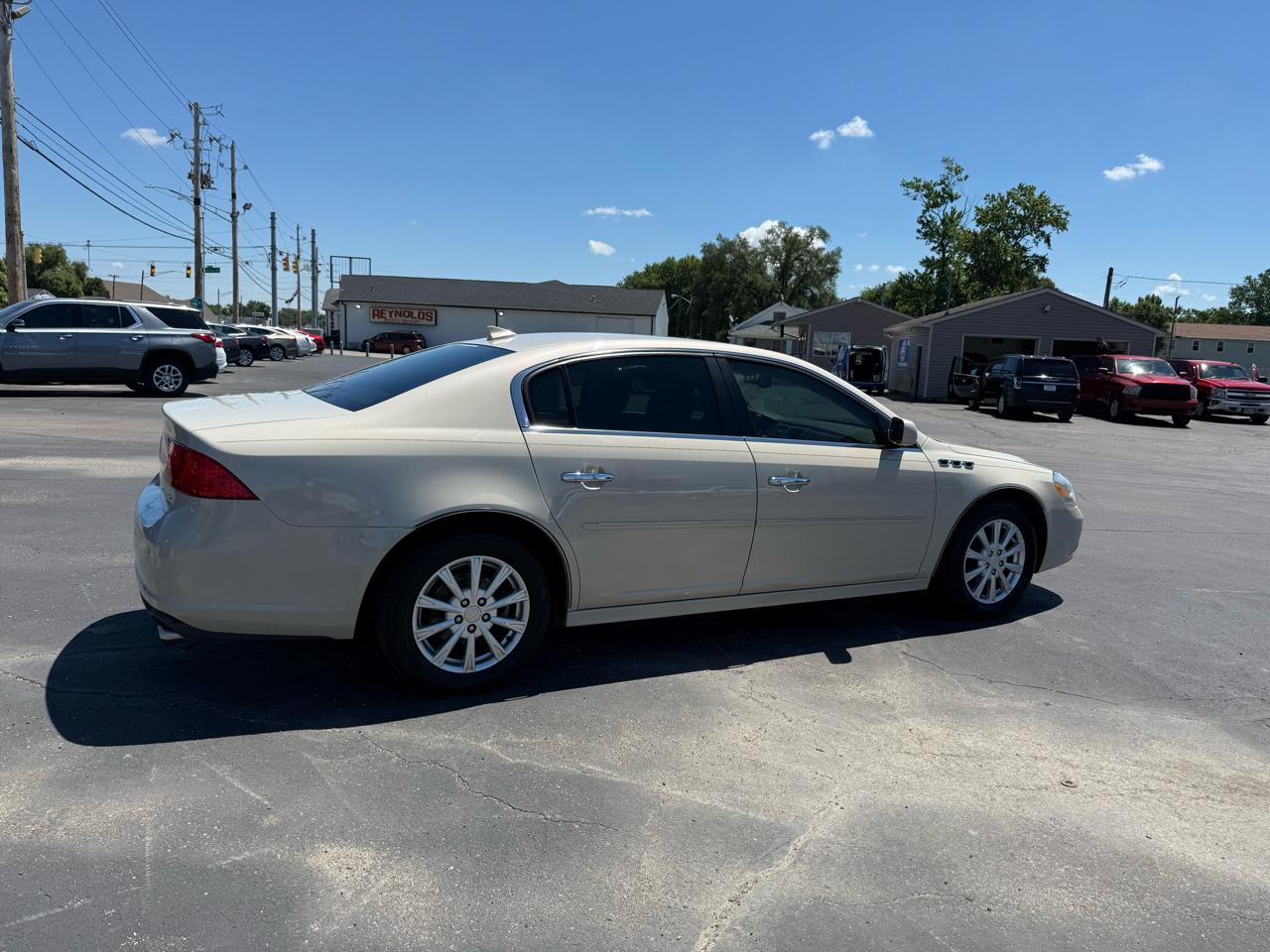 Buick Lucerne CXL 2010