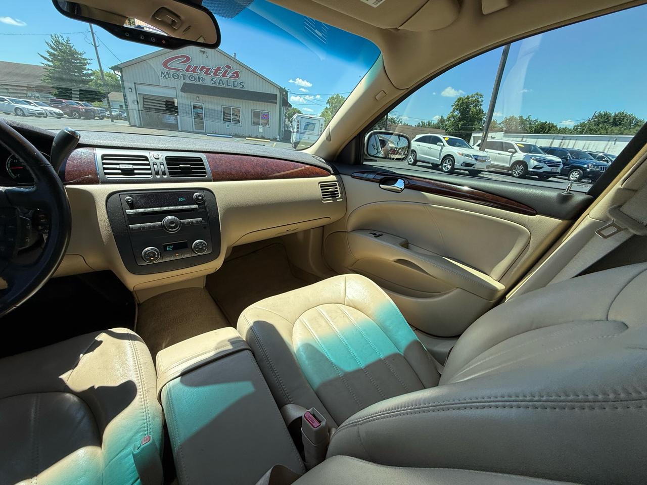 Buick Lucerne CXL 2010