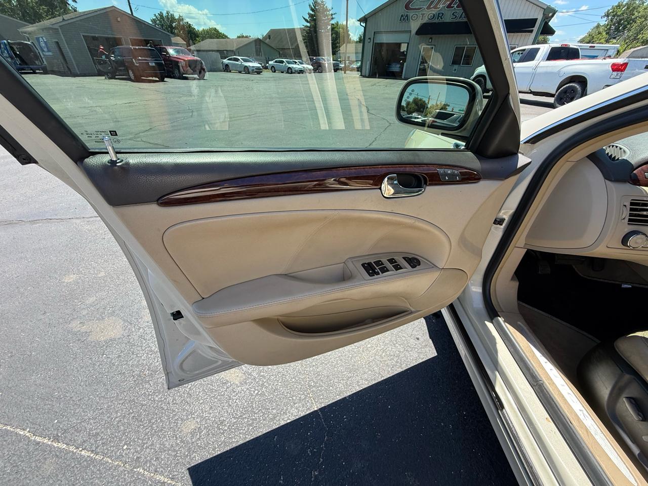 Buick Lucerne CXL 2010