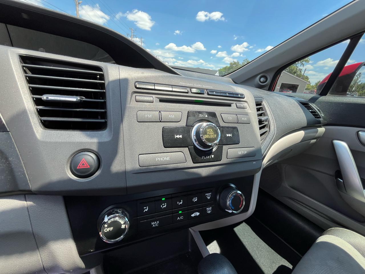 Honda Civic EX Coupe 5-Speed AT 2012