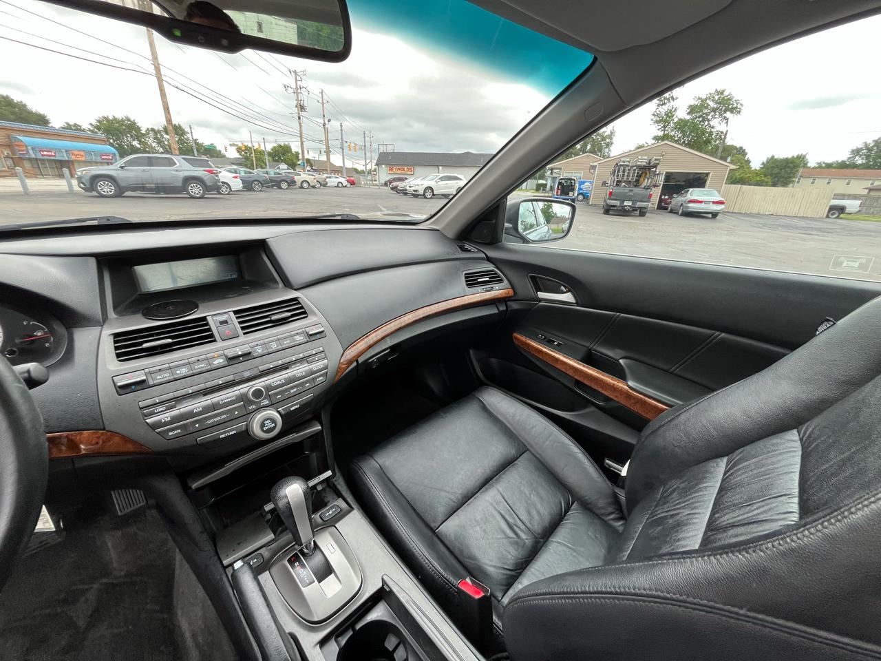 Honda Accord EX-L Sedan AT 2011