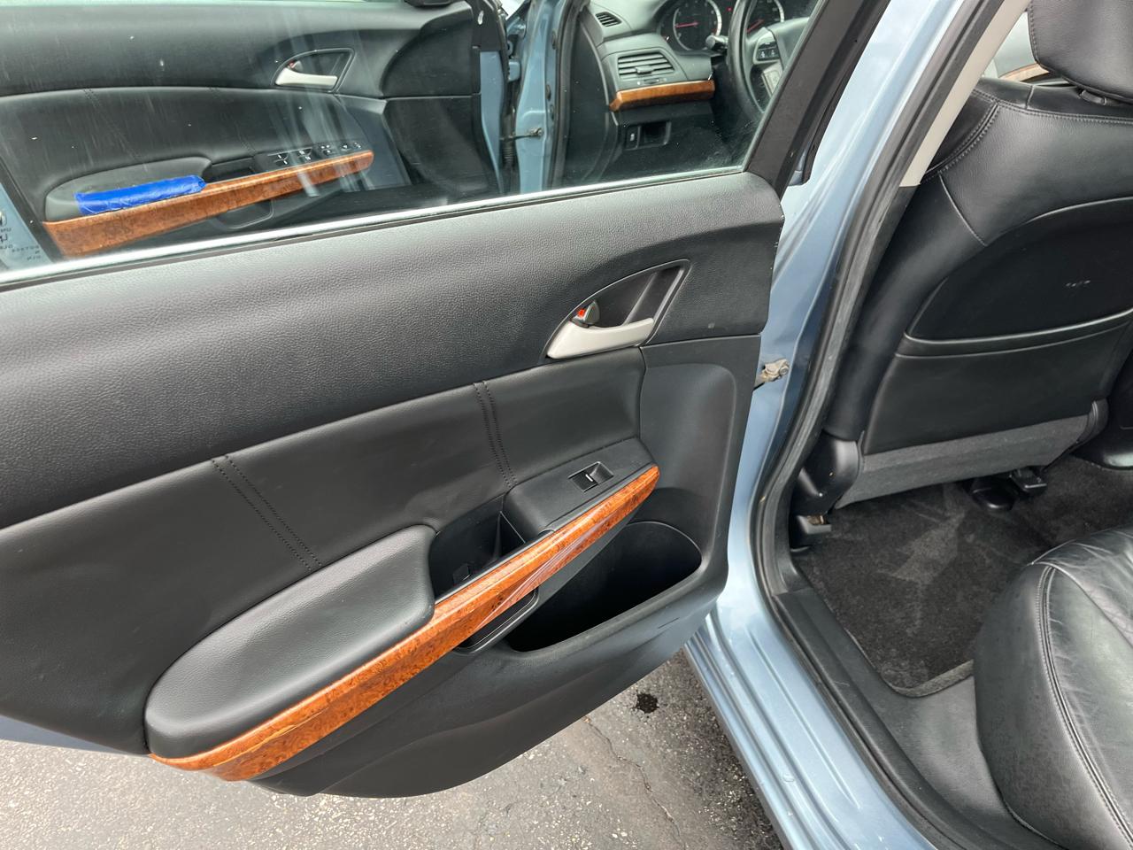 Honda Accord EX-L Sedan AT 2011