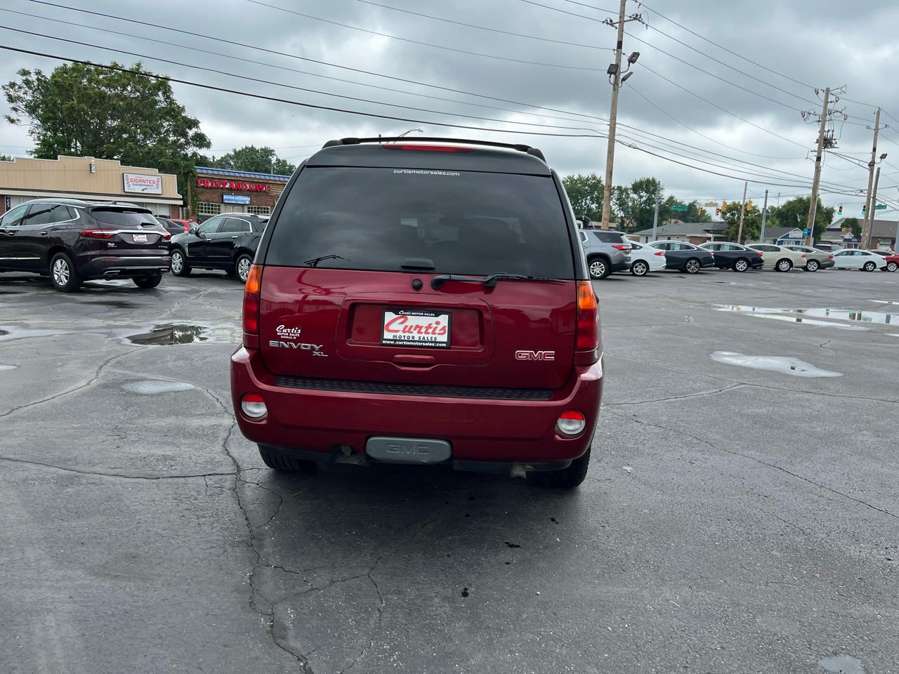 GMC Envoy XL Denali 4WD 2006