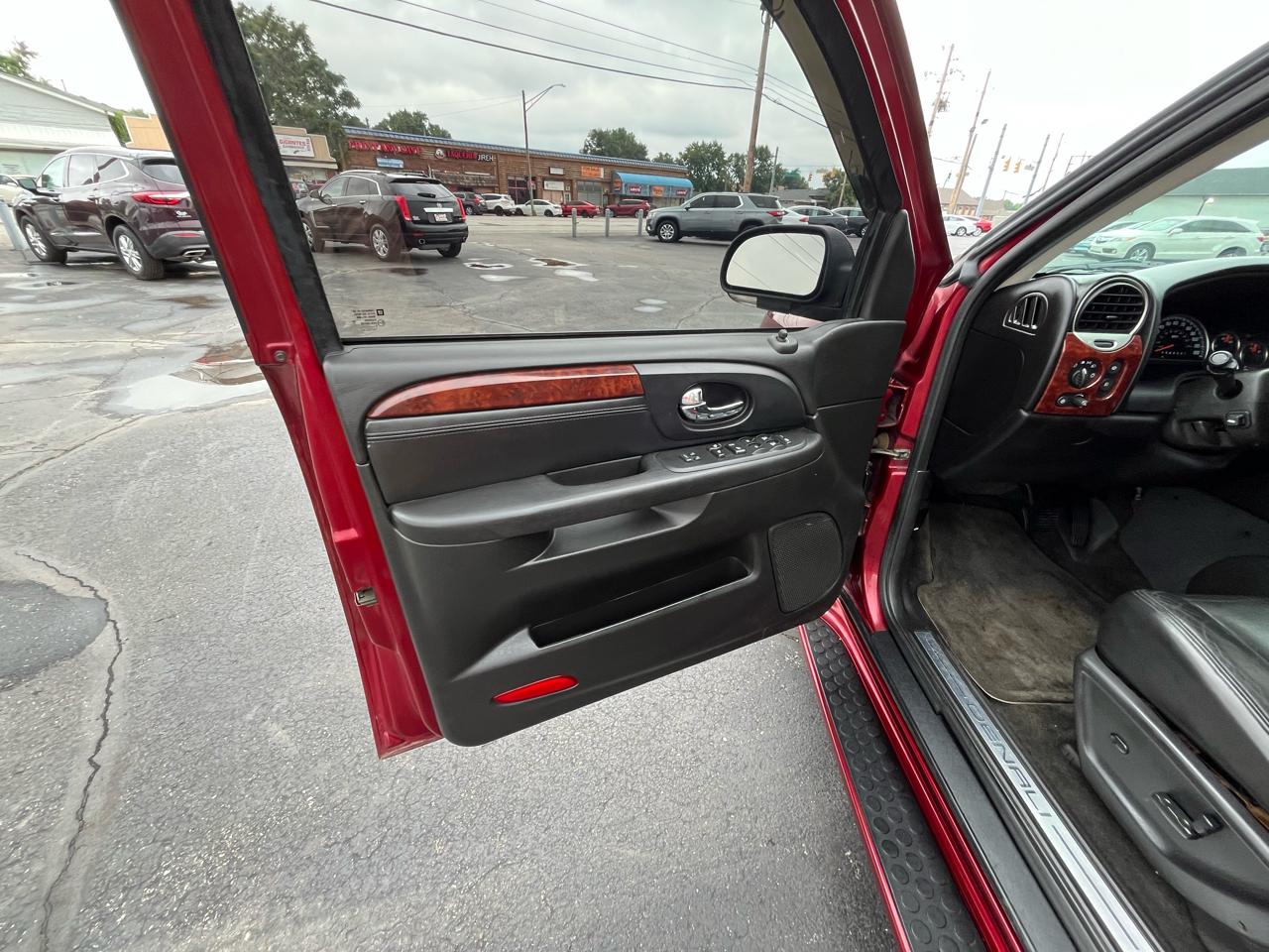 GMC Envoy XL Denali 4WD 2006