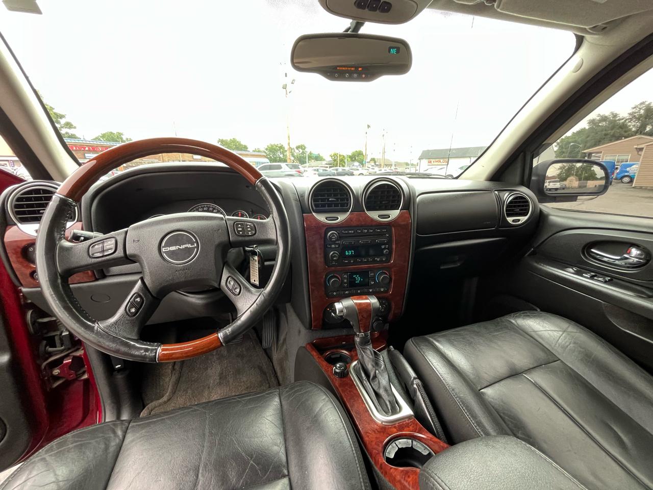 GMC Envoy XL Denali 4WD 2006