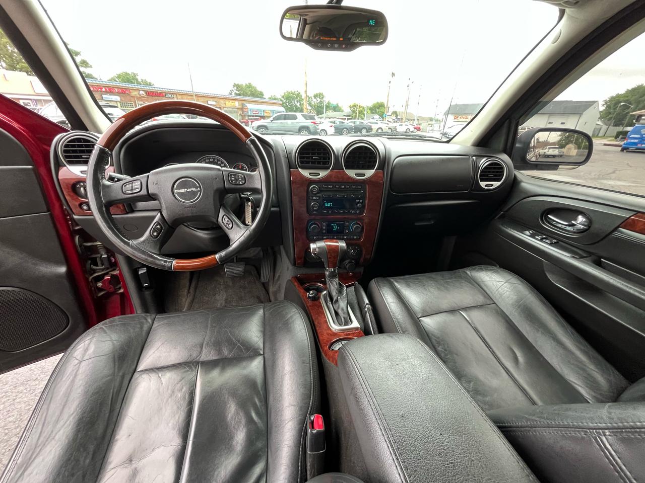 GMC Envoy XL Denali 4WD 2006