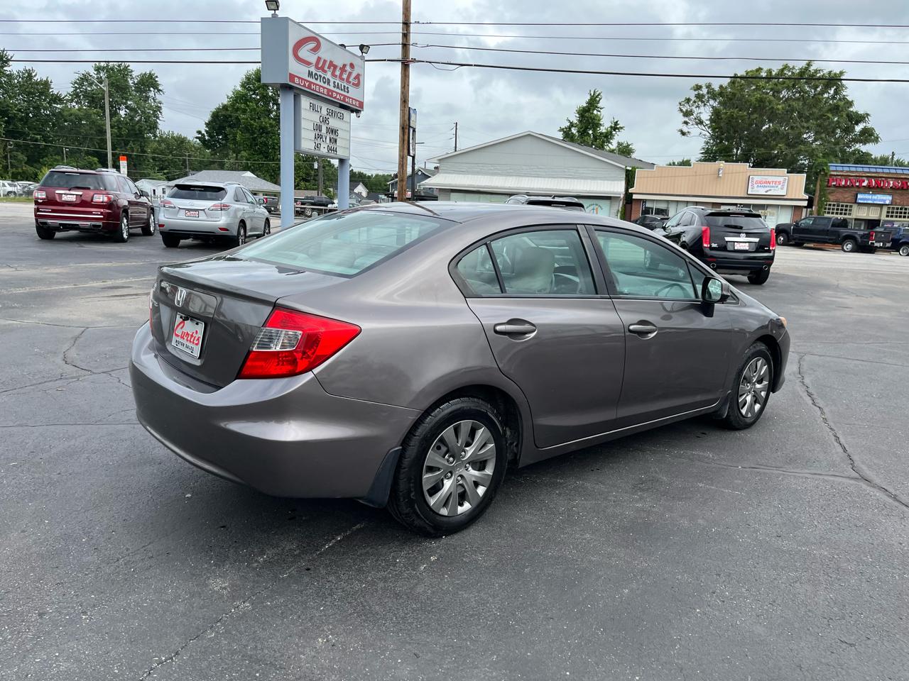 Honda Civic LX Sedan 5-Speed AT 2012