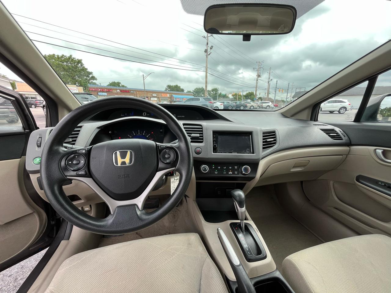 Honda Civic LX Sedan 5-Speed AT 2012