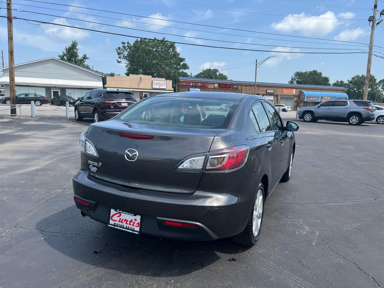 Mazda MAZDA3 i Touring 4-door 2010