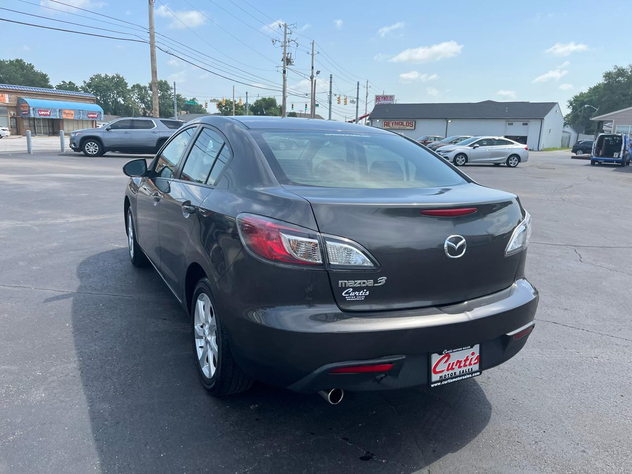 Mazda MAZDA3 i Touring 4-door 2010